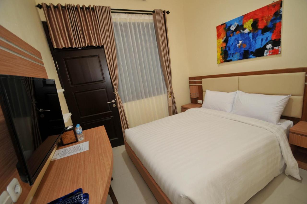 Musafir Guest House Syariah Surakarta  Bagian luar foto